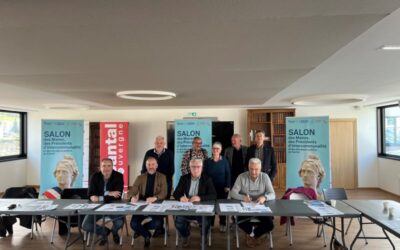 Signature de la convention pour le Salon des Maires du Cantal : Une Expansion Fructueuse